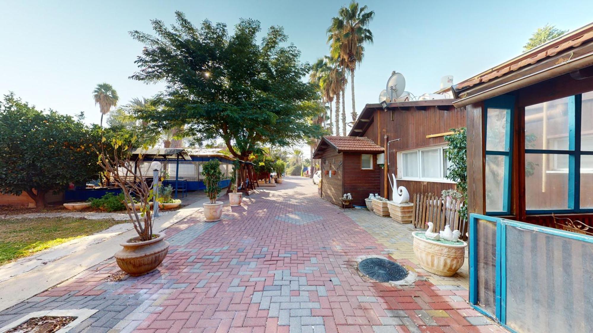 Appartement הזורע - מתחם עם 5 בקתות מדהימות ובריכה משותפת ליד הכנרת Menaẖemya